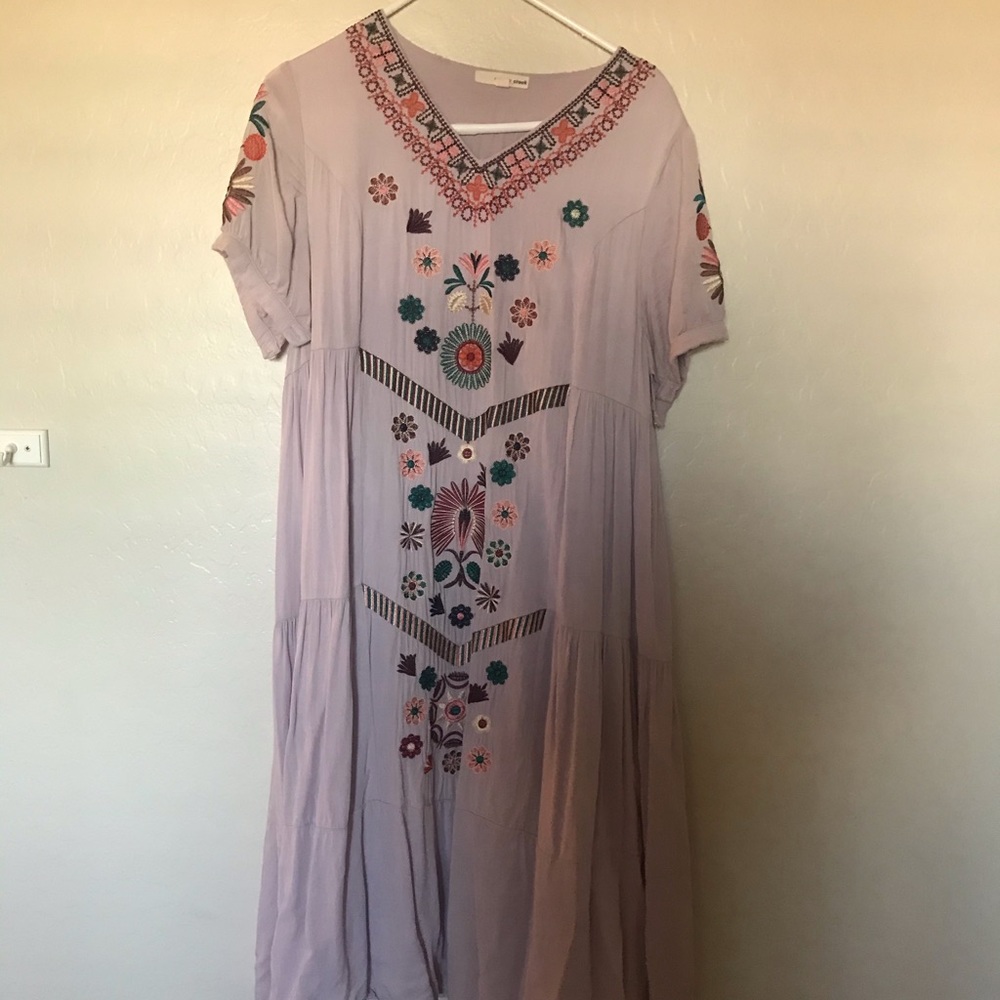 Flowy embroidered dress